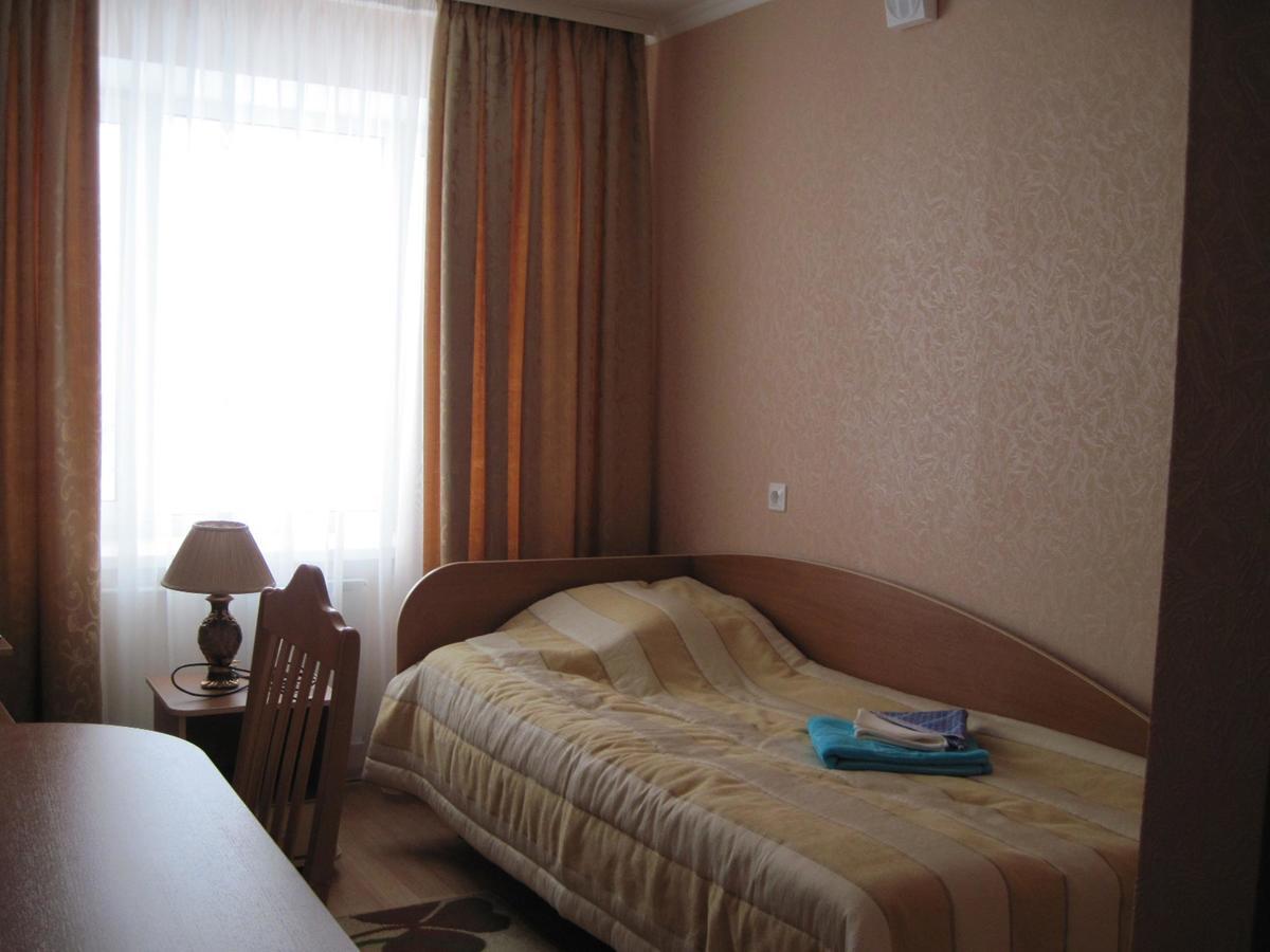 Hotel Mosty Masty Buitenkant foto